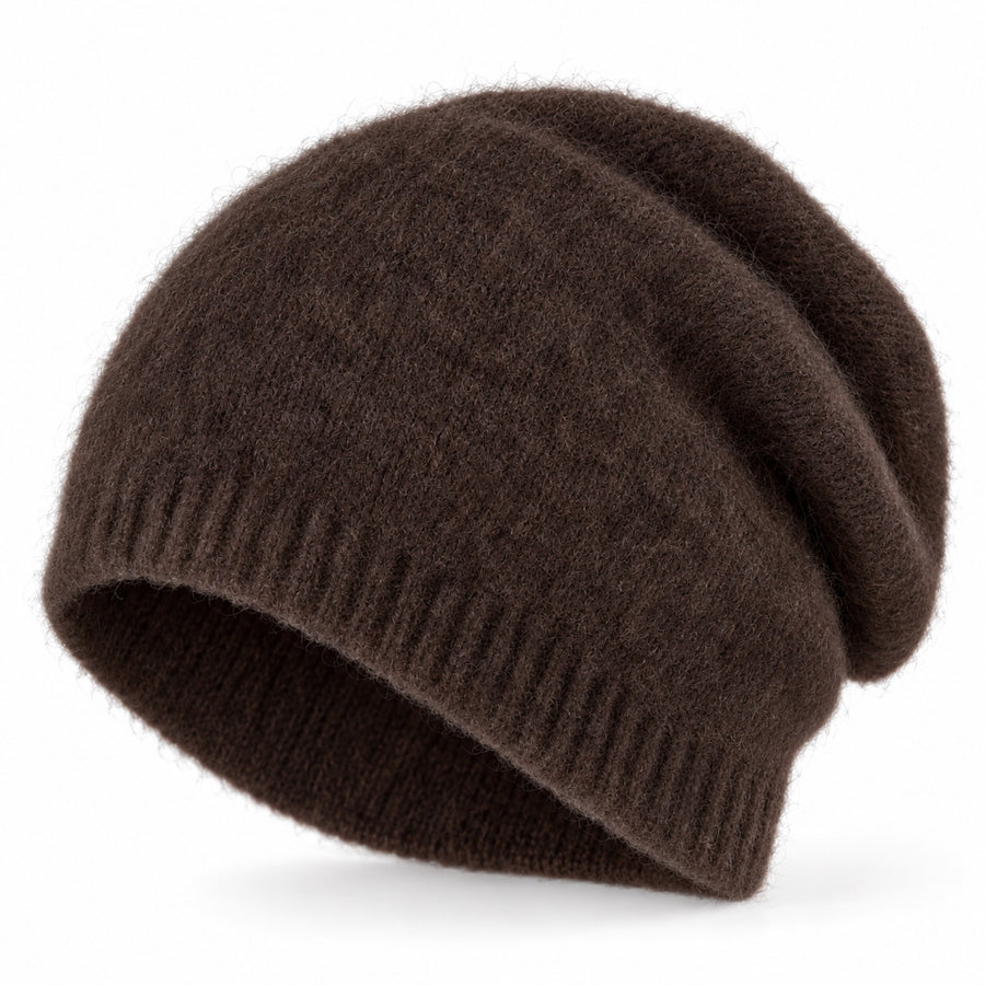 Berretto marrone in misto alpaca indossato, vista frontale