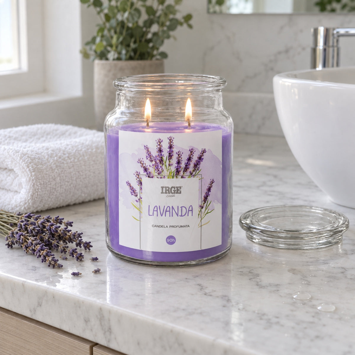 In bagno, con la lavanda